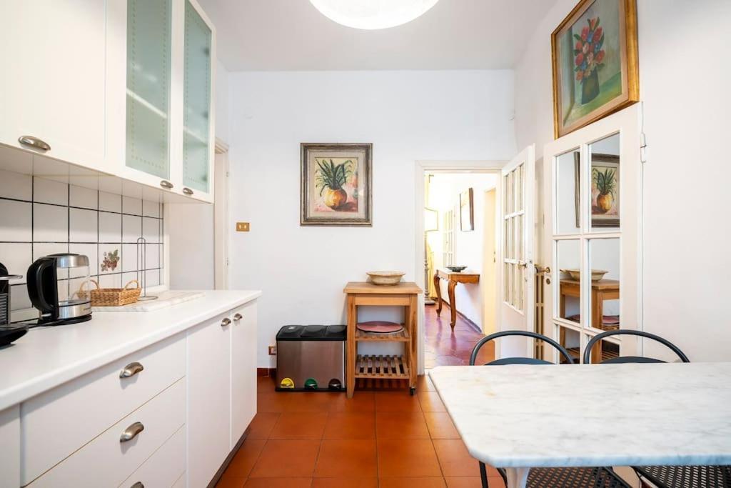 Tacconi - Signorile 3bdr Apartamento
